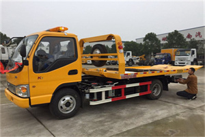 德安哪里有拖车服务