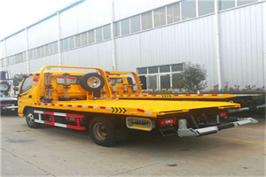 德安附近拖车救援搭电